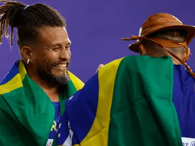 Ricardo Gomes é ouro nos 100m classe T37; Petrúcio é tricampeão na classe T47 em Paris