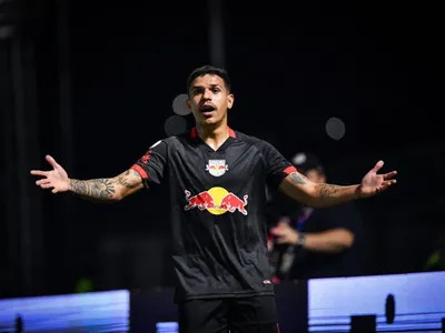 Red Bull Bragantino vence Bahia com gol nos acréscimos e respira contra o Z-4 do Brasileiro