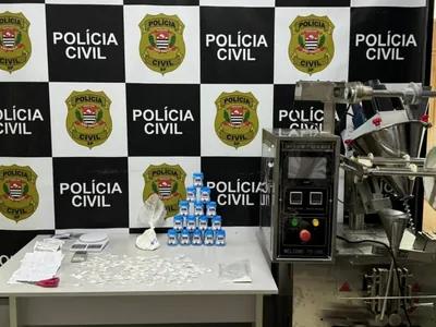 Polícia fecha fábrica de cocaína que funcionava dentro de uma casa em Campinas