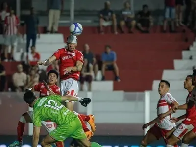 Vila Nova bate CRB em casa e sobe para 3º lugar da Série B