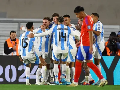 Argentina vence o Chile em casa e ajuda o Brasil nas Eliminatórias