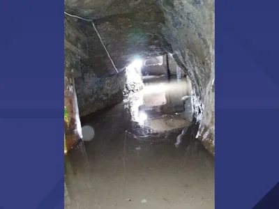 Após descoberta de túnel para fuga, Seap transfere 1.067 presos do Comando Vermelho