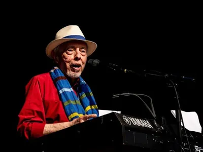 Sérgio Mendes, ícone da Bossa Nova, morre aos 83 anos nos EUA