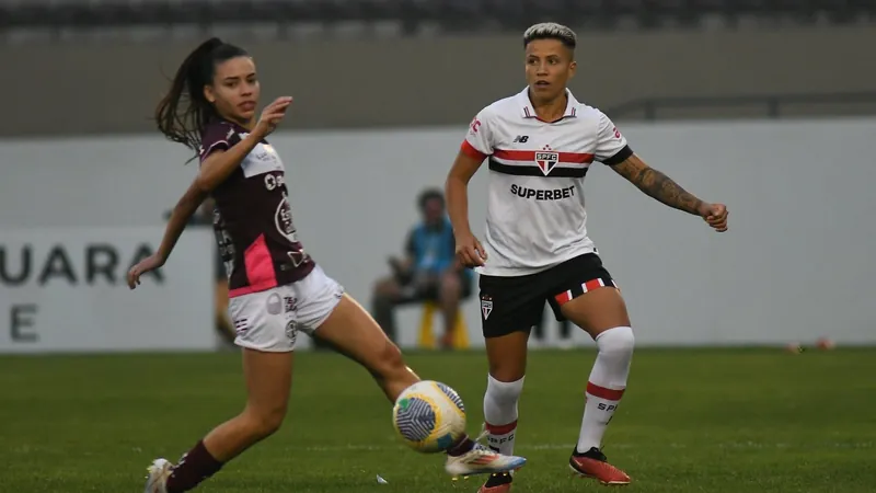 Goleira brilha, São Paulo vence Ferroviária nos pênaltis e irá encarar o Corinthians