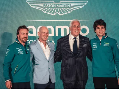 Visita à fábrica, salário de R$ 220 mi e pacote de ações fizeram Newey assinar com Aston Martin