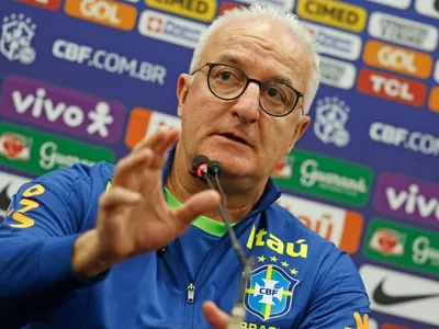 Dorival Jr elogia Igor Jesus e admite que momento da Seleção "não é satisfatório"