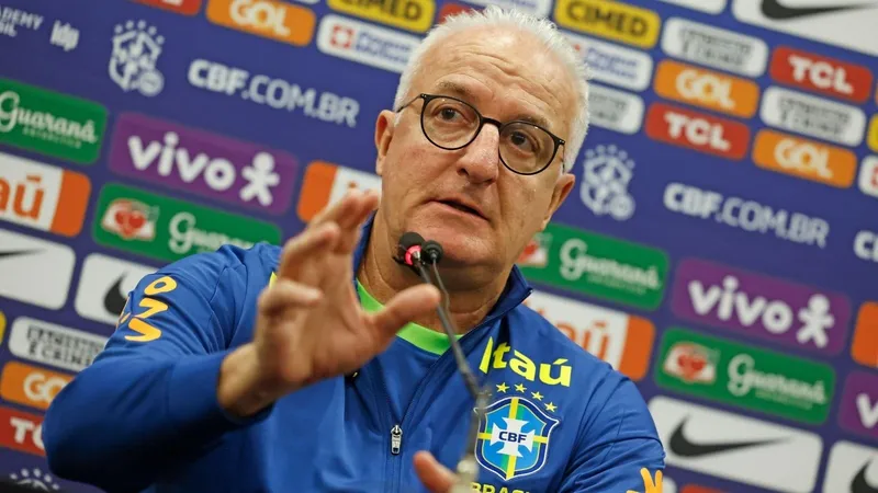 Dorival Jr elogia Igor Jesus e admite que momento da Seleção "não é satisfatório"