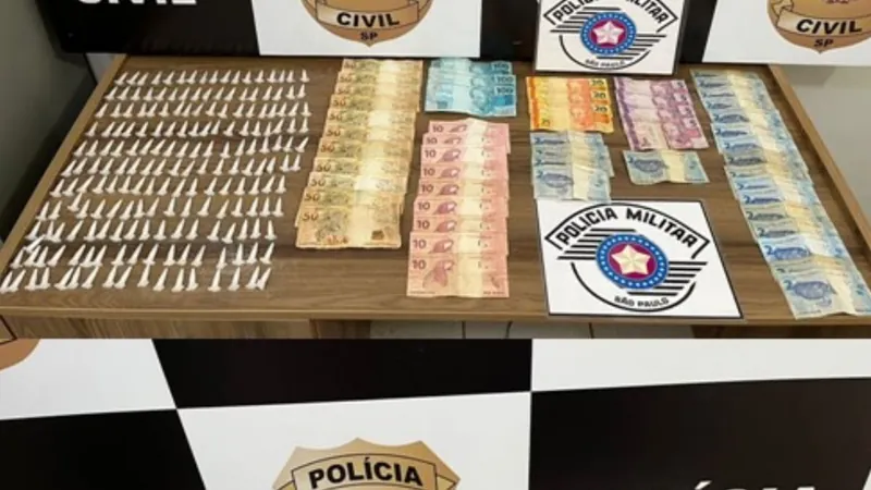 Dupla é presa com maconha, cocaína e dinheiro em Arealva