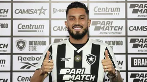 Lateral-esquerdo Alex Telles, do Botafogo, é convocado para a Seleção Brasileira