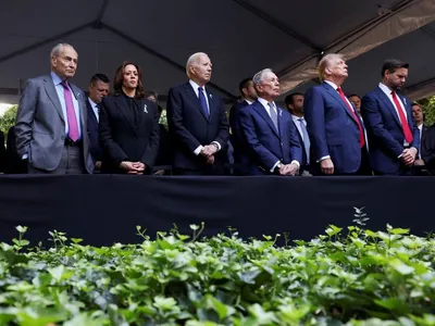 Biden, Kamala e Trump comparecem em homenagem às vítimas do ataque de 11 de setembro