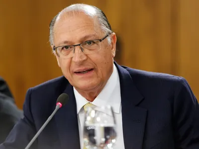 Governo cogita volta do horário de verão; Alckmin chama proposta de "boa alternativa"