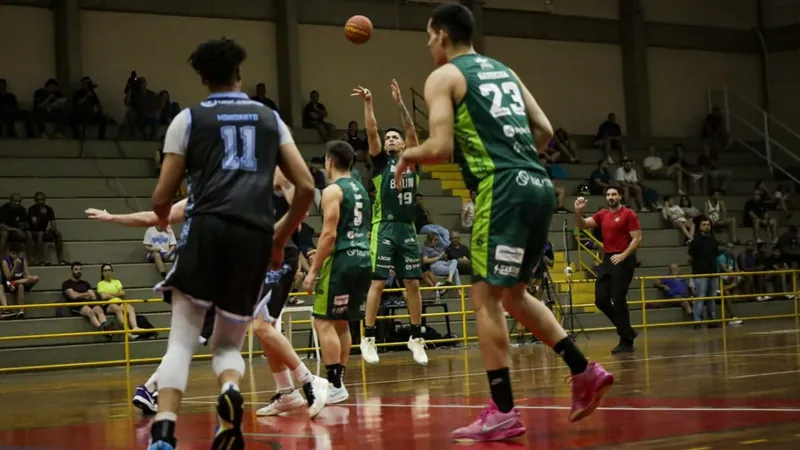 Bauru Basket vence a Liga Sorocabana e garante vaga nos playoffs do Paulista