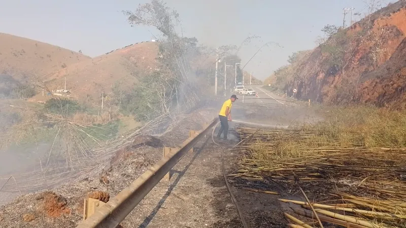 Vale do Paraíba segue com quatro focos de incêndio na manhã desta sexta-feira (13)