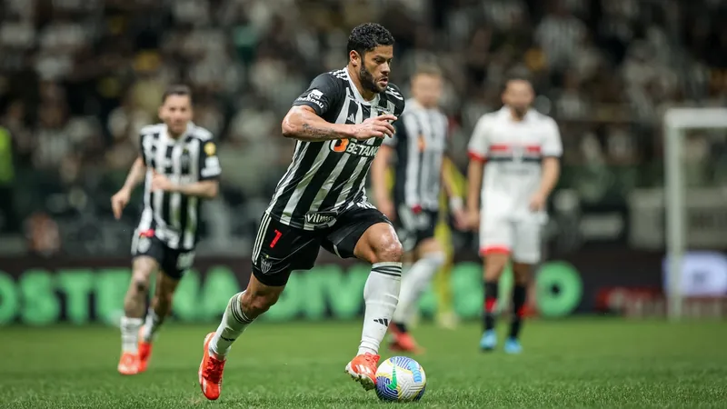 Hulk admite má fase do Galo após classificação na Copa do Brasil: "Estamos devendo"