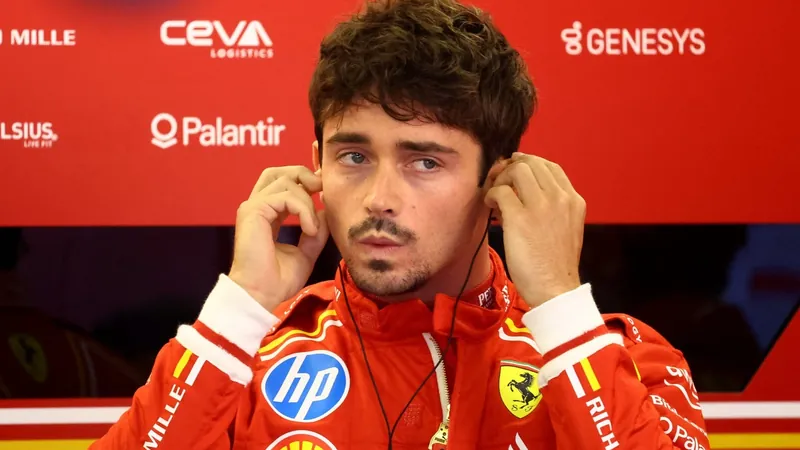 Charles Leclerc supera Oscar Piastri e conquista pole position do GP do Azerbaijão