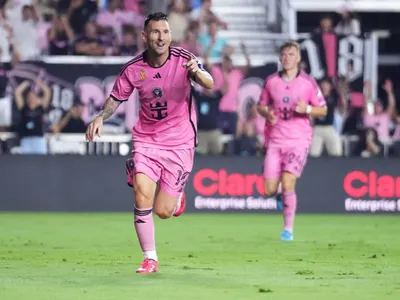 Messi volta de lesão e marca dois gols pelo Inter Miami; veja os lances