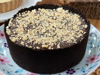 Torta de bombom de uva deliciosa tem brigadeiro supercremoso e massa crocante