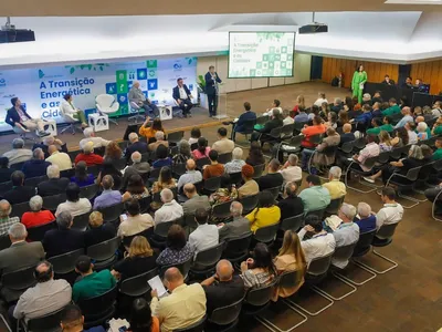 9ª Conferência Cidades Verdes discute uso de combustível fóssil nos transportes