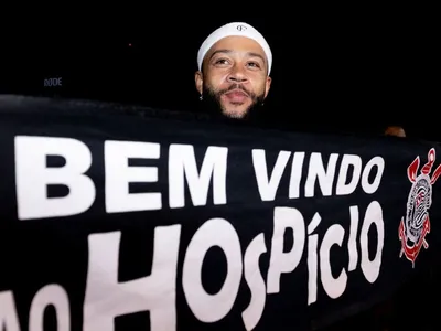 Quando Memphis Depay estreia no Corinthians? Neto analisa impacto do atacante holandês no Timão