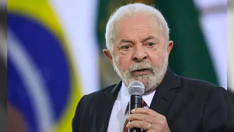 Lula sanciona com vetos lei que retoma gradualmente reoneração da folha