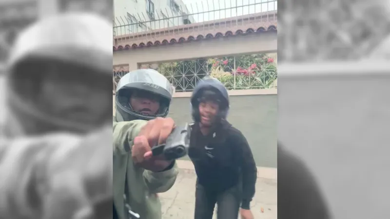 Polícia analisa vídeo de momento em que bandido atira contra um veículo no Cachambi, Zona Norte