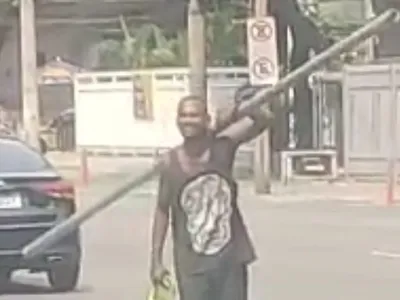 Partes do guarda-corpo da Avenida Maracanã, na Tijuca, vêm sendo roubadas