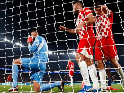 Com frango do goleiro, PSG estreia com vitória sobre o Girona por 1 a 0 na Champions League