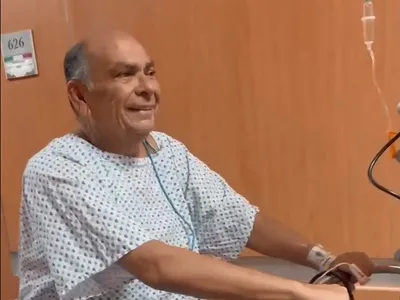 Após sofrer princípio de infarto, pai de Sergo Pérez mostra recuperação em hospital em vídeo