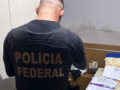 Criminosos usavam idosos em situação de rua para fazerem saques do INSS, diz PF