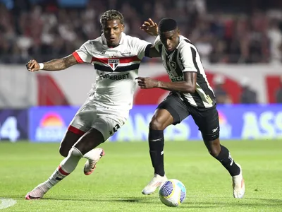 Denílson: “Botafogo está muito à frente do São Paulo”