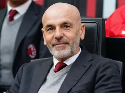 Al Nassr anuncia a contratação do técnico Stefano Pioli, ex-Milan