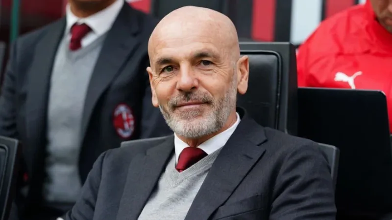 Al Nassr anuncia a contratação do técnico Stefano Pioli, ex-Milan