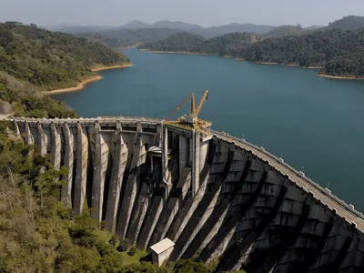 Mais de 50 bairros do Rio e três municípos da Baixada têm fornecimento de água impactado