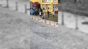 Turista do Paraná é esfaqueado no braço durante um assalto na Lapa, na região central do Rio