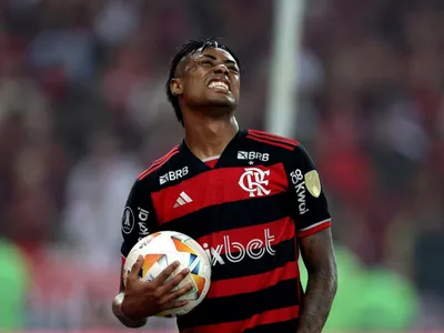 Bruno Henrique, do Flamengo, é alvo de operação contra esquema de apostas esportivas