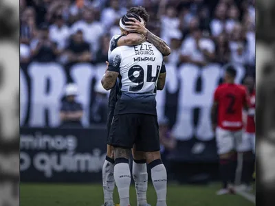 Em estreia de Memphis, Corinthians vence Atlético-GO por 3 a 0