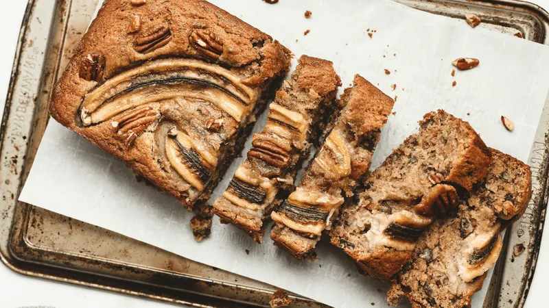 Dia da banana: aprenda a fazer bolo rápido e delicioso para o café da tarde