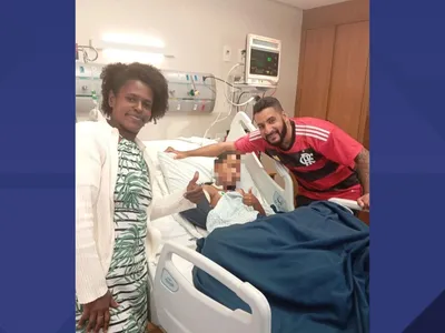 De frente com o herói: menino que teve braço reimplantado revê motoboy que o salvou no Rio