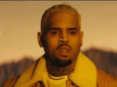 Chris Brown anuncia show no Brasil: “Estou chegando”