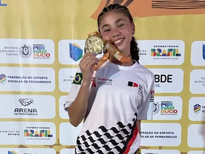 Júlia Isogai é campeã dos Jogos Brasileiros Escolares no Recife (PE)