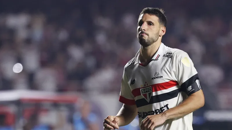 Calleri comenta pênalti perdido: "Me sinto responsável pela eliminação"