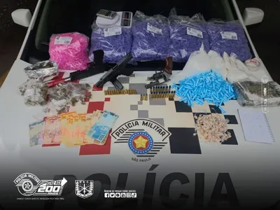 Casal é preso por tráfico de drogas e posse ilegal de armas em Pindamonhangaba