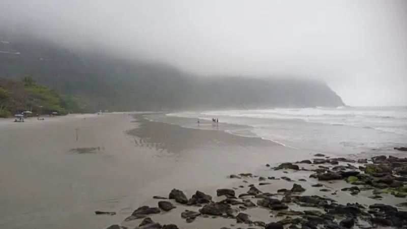 Quente na capital, frio na praia: por que frente fria do mar não muda clima no interior?