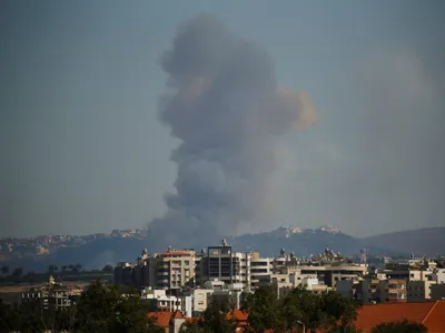 Israel intensifica ataques em Beirute e na fronteira com a Síria