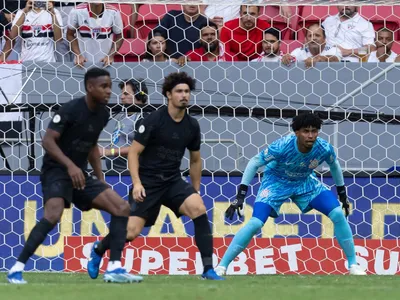 Jogada temerária e conduta violenta: veja áudios do VAR de São Paulo x Corinthians