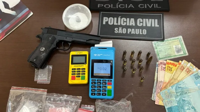 Polícia apreende arma, munições e drogas em Tupã