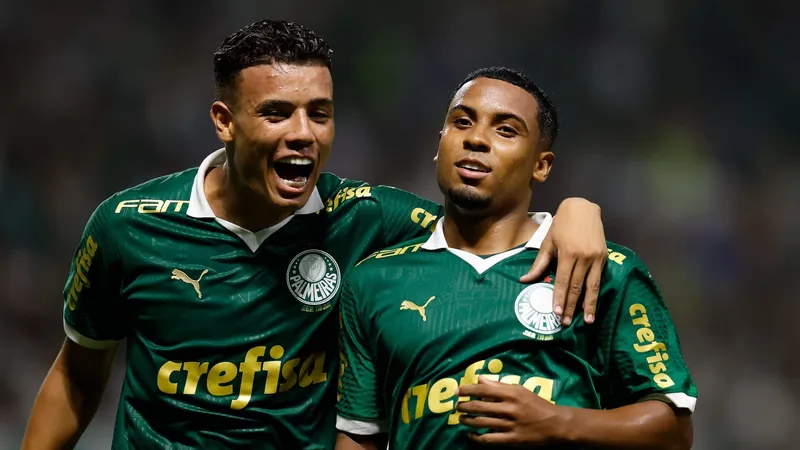 Sob olhares de Abel, Palmeiras domina, vence Cruzeiro e é tri do Brasileirão sub-20