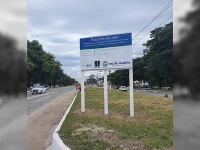 Ciclovia da RJ-099 está abandonada e ciclistas precisam dividir pista com carros