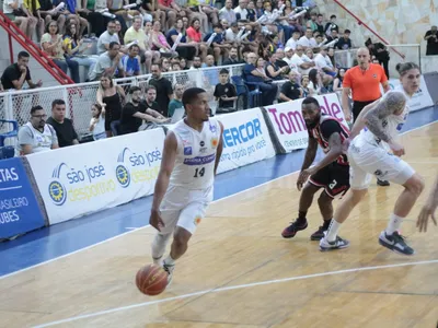 São José Basketball enfrenta São Paulo no segundo jogo da semifinal do Paulista