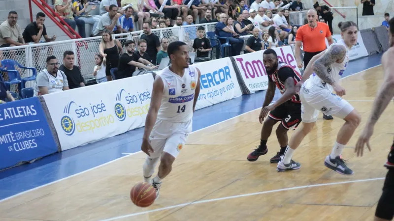 São José Basketball enfrenta São Paulo no segundo jogo da semifinal do Paulista